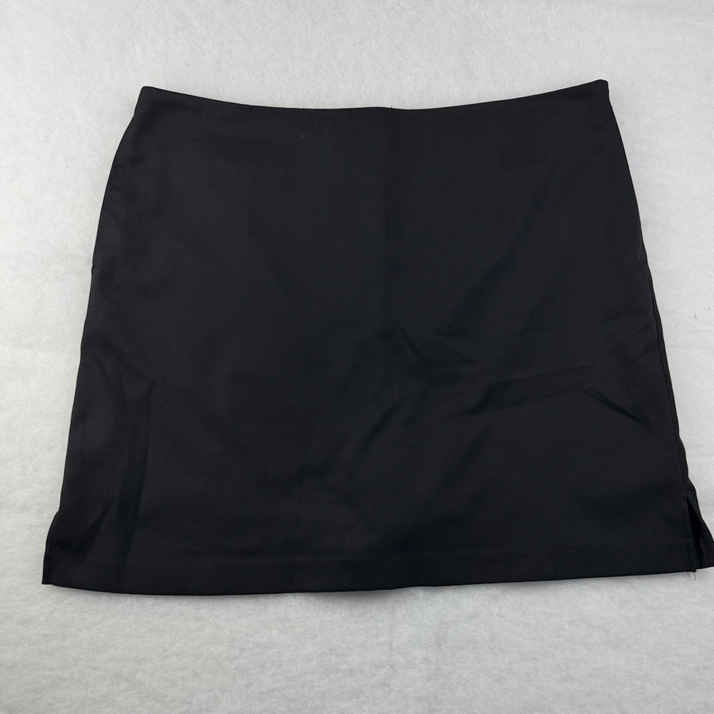 Coral Bay Golf Black Women's Skirt with Shorts